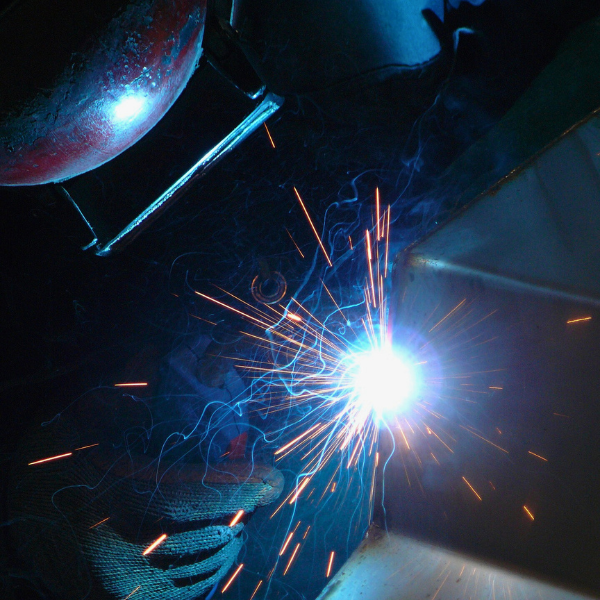 Langendam, Staal, RVS, Aluminium, Metaal, Techniek, Lassen, Fitten, Monteren, Interieurbouw, Machinebouw, Constructie, Project, Reparatie