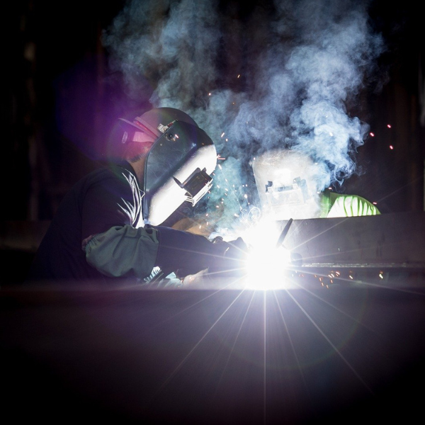Langendam, Staal, RVS, Aluminium, Metaal, Techniek, Lassen, Fitten, Monteren, Interieurbouw, Machinebouw, Constructie, Project, Reparatie